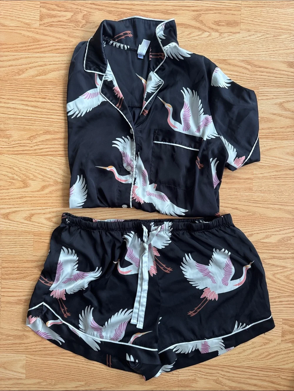 Target Black Crane-Print Short Sleeve Pajama Set - Picture 3 of 3